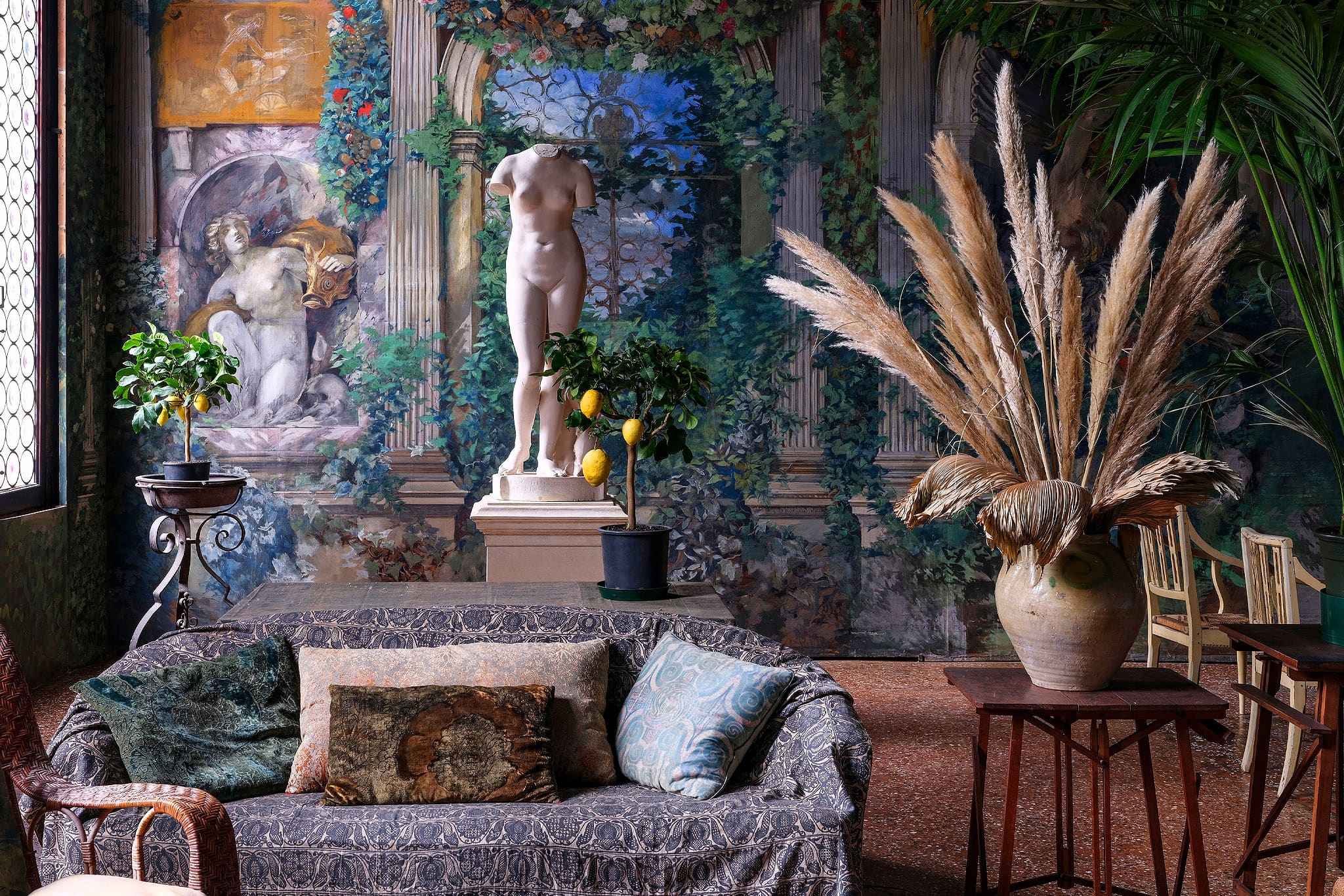 Mariano Fortuny « le cabinet de curiosités d'un artisan-magicien de la modernité »